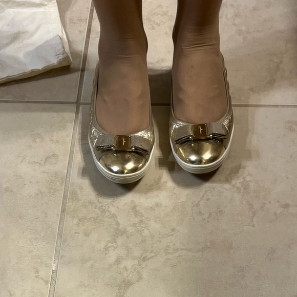 Salvatore ferragamo gold quilted bow ballet flats - Picture 6 of 7